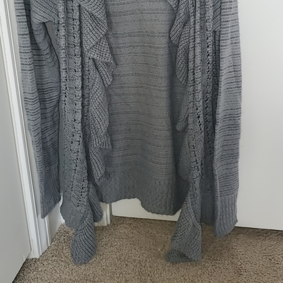 Maurices ruffled-open cardigan sweater size small - Picture 3 of 7